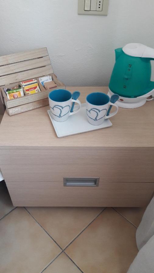 La Dimora Felice Apartment Marmi Bagian luar foto