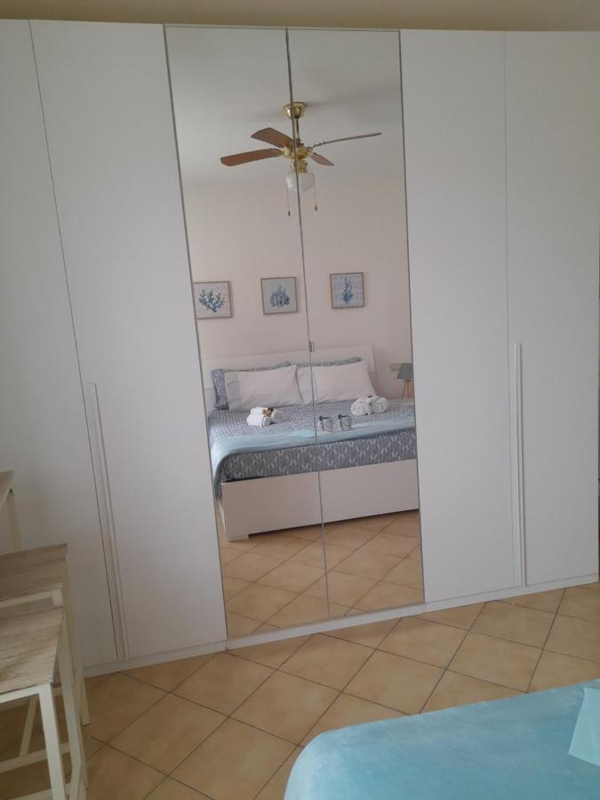 La Dimora Felice Apartment Marmi Bagian luar foto
